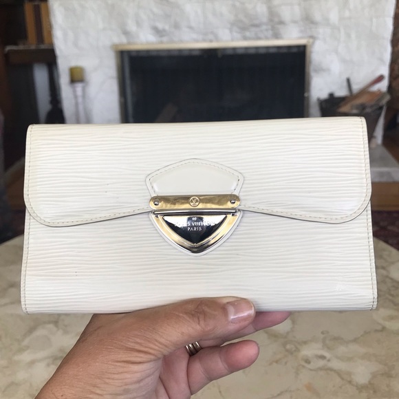 Louis Vuitton Handbags - Authentic Louis Vuitton Eugenie Epi Wallet